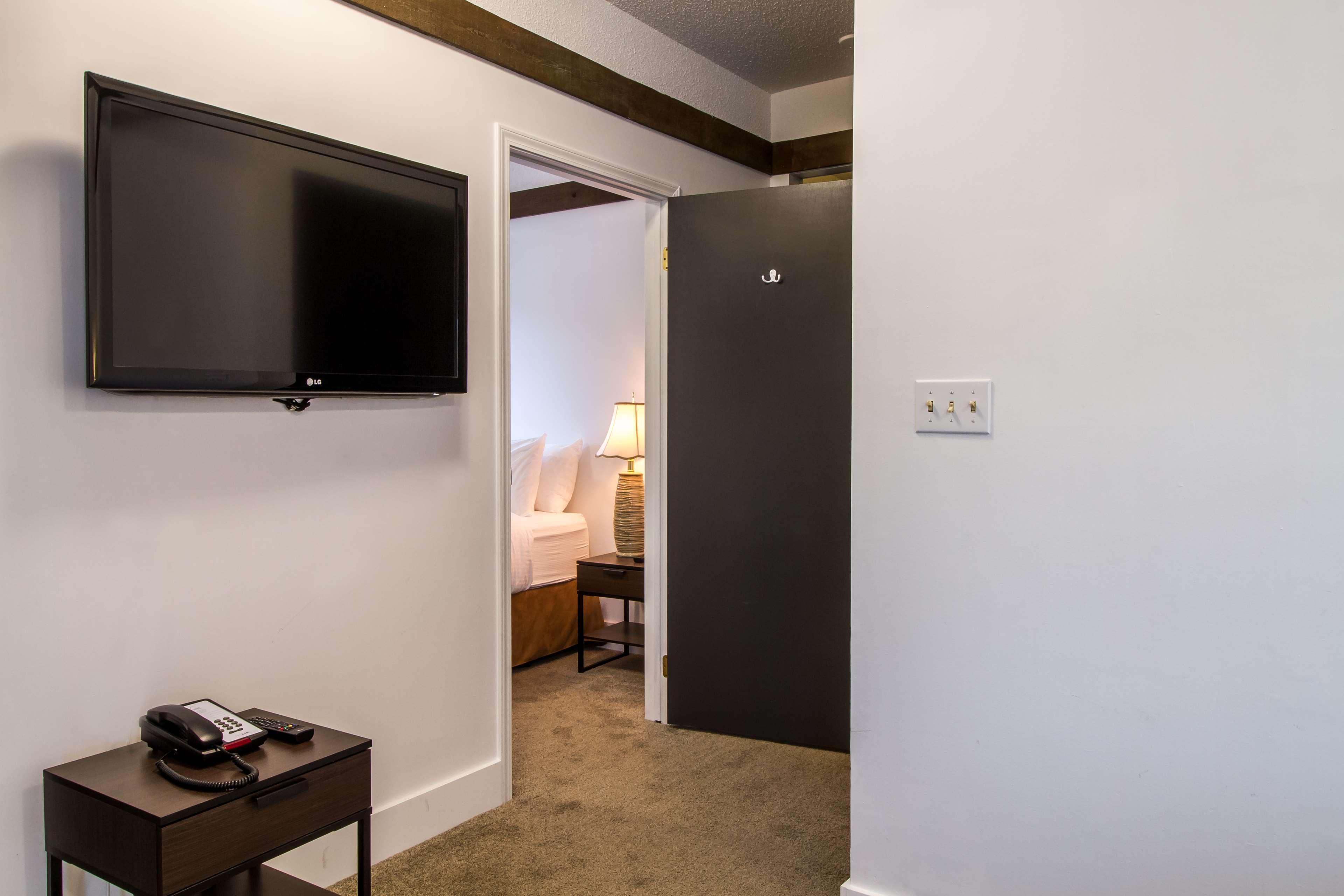 Stoke Hotel Surestay Collection By Best Western Revelstoke Eksteriør bilde